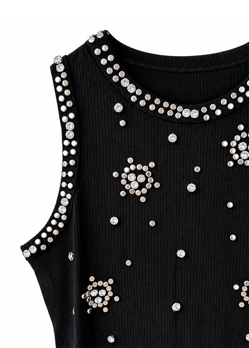 Musculosa full tachas black
