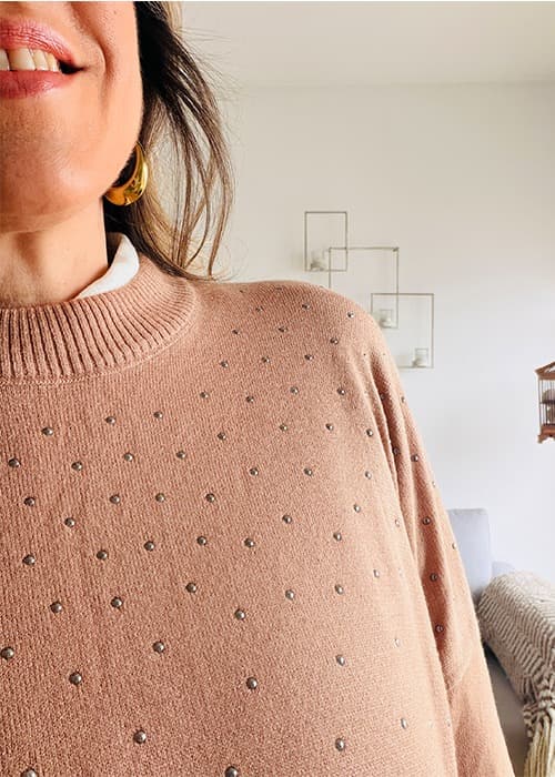 Sweater tachas